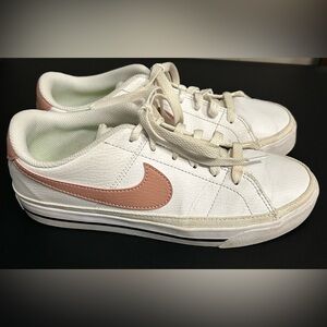 Women’s Nike Court Legacy Next Nature Sneakers Sz 7